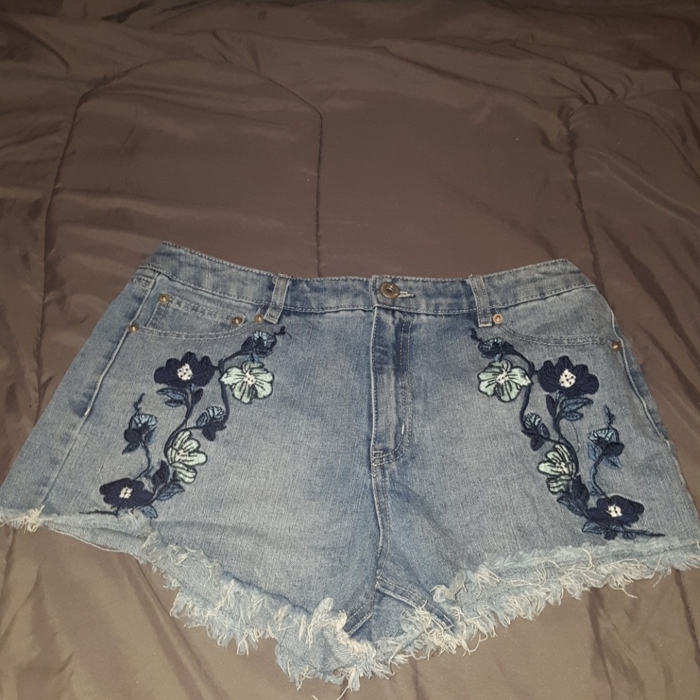 Highway Rose Jean Shorts